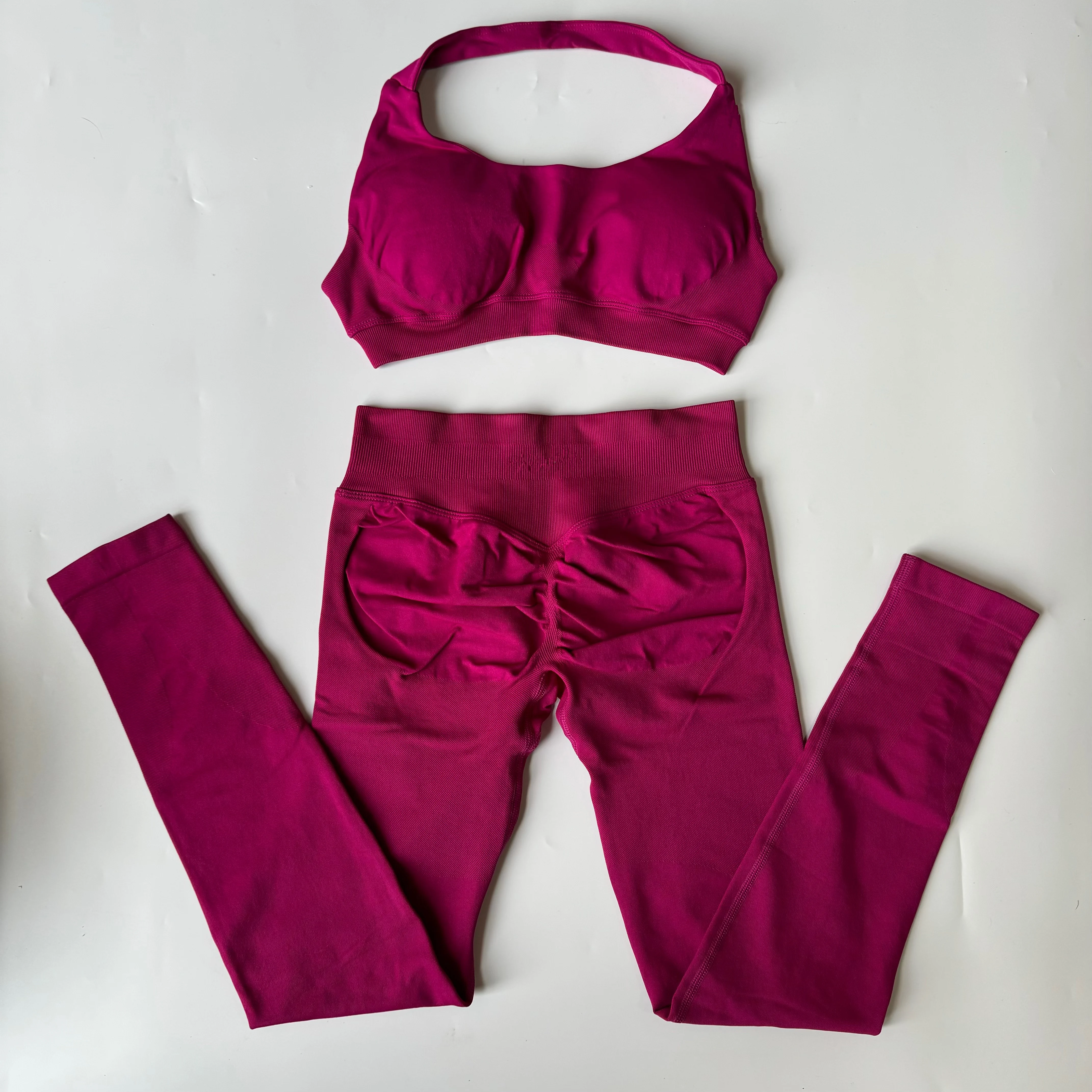 بدلة يوجا للسيدات بدون خياطة؛ طماق للياقة البدنية مكونة من قطعتين؛ مجموعة سراويل اليوغا لرفع الورك؛ بدلة رياضية للصالة الرياضية؛ حمالة صدر رياضية بدون ظهر مع