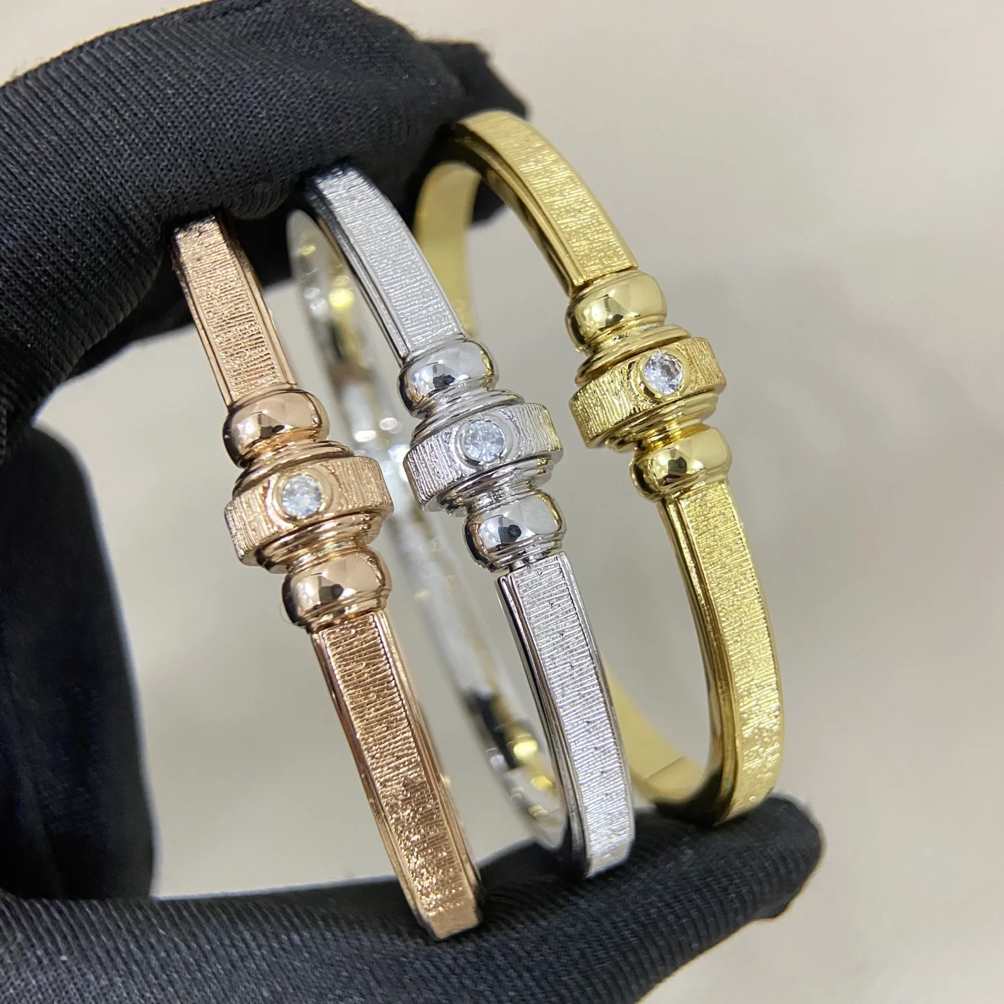 Electroplated 18K Gold Brushed Pattern Transfer Bead Bracelet, Rotatable Bracelet