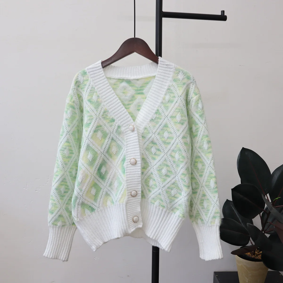 

Women Cardigan Jumpers Knitted Plaid Sweaters Casual V Neck Long Sleeves Single Breasted Straight FWarm Office Lady 2025 Autumn