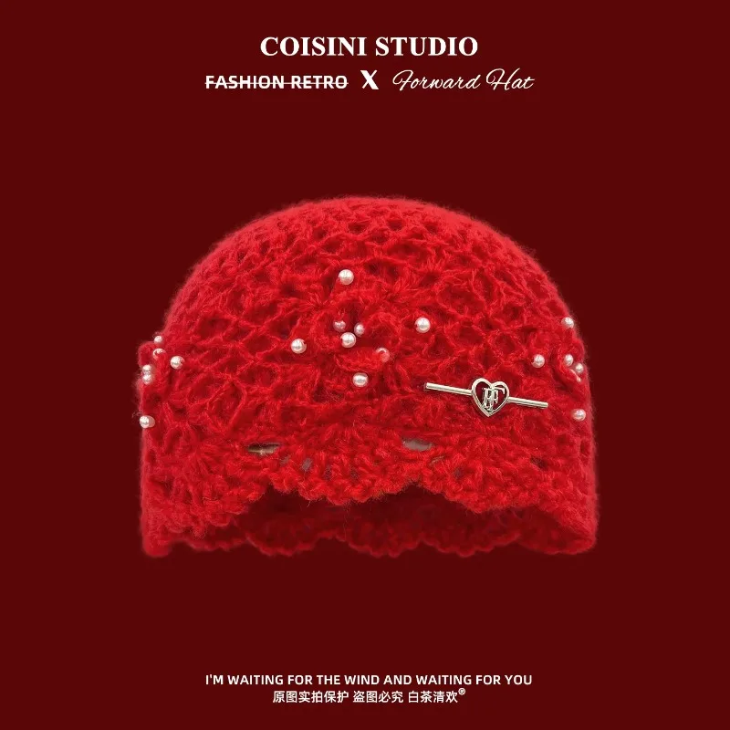 Retro Pearl Flower Design Hand Crocheted Beanies for Women Autumn and Winter Leisure Warm Versatile Elegant Pullover Hats