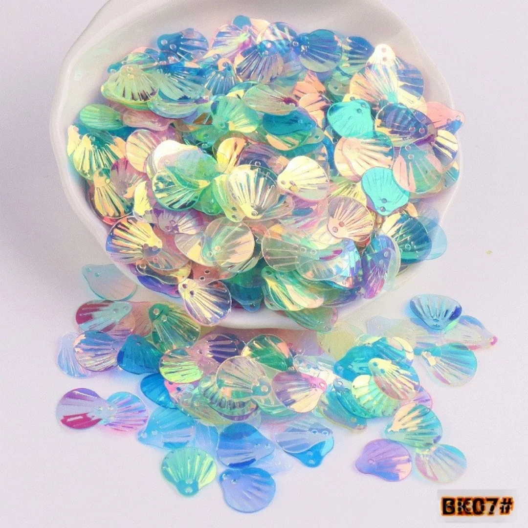 180 teile/beutel 13mmTransparent Shell Meerjungfrau Fisch Skala Pailletten PVC Pailletten DIY Hochzeit Nähen Kleid Handwerk Lentejuelas Zubehör – Detail 16