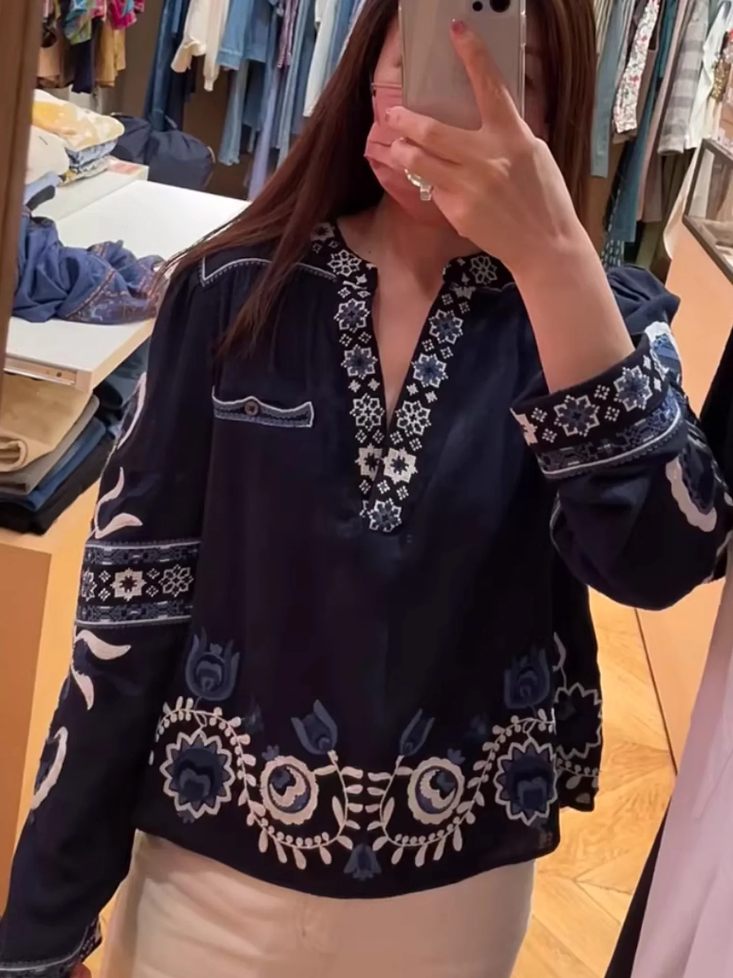 Withered 2026 Spring/summer New Product Autumn Deep Blue Ethnic Style Embroidered Embroidered Slimming Temperament Shirt