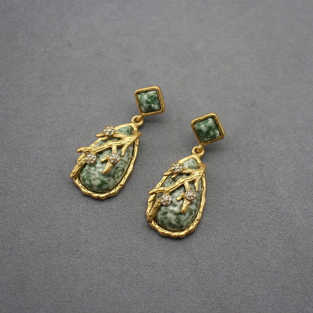 Used & Vintage Earrings: New Chinese Style, Elegant & Sophisticated Teardrop Stone Studs
