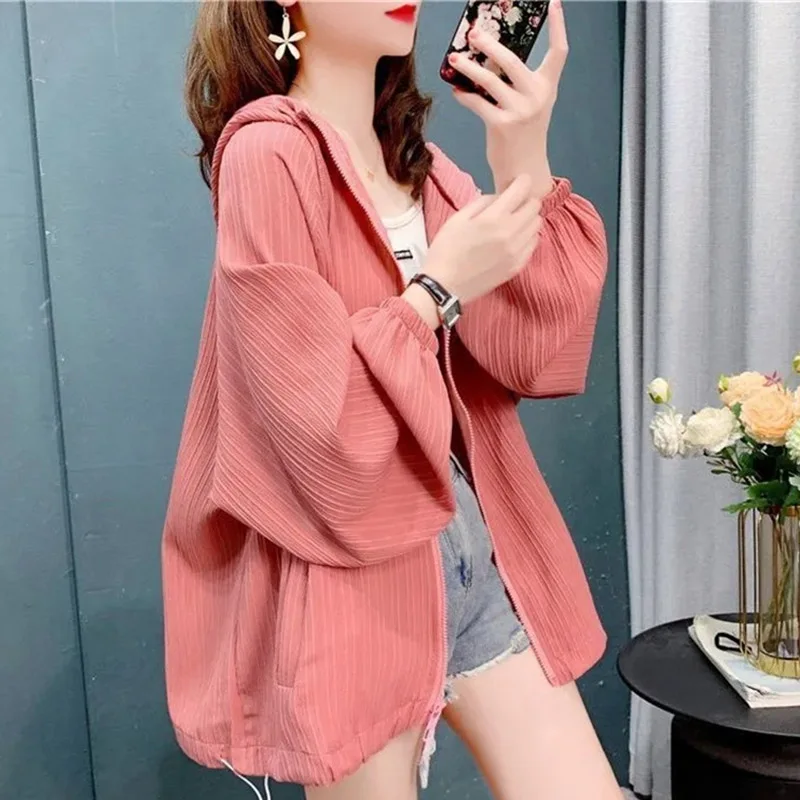 Autumn Female Sunscreen Clothing Outwear Summer Women Thin Long Sleeves Ultraviolet-proof Jacket 2024 Ladies Ventilation Coat