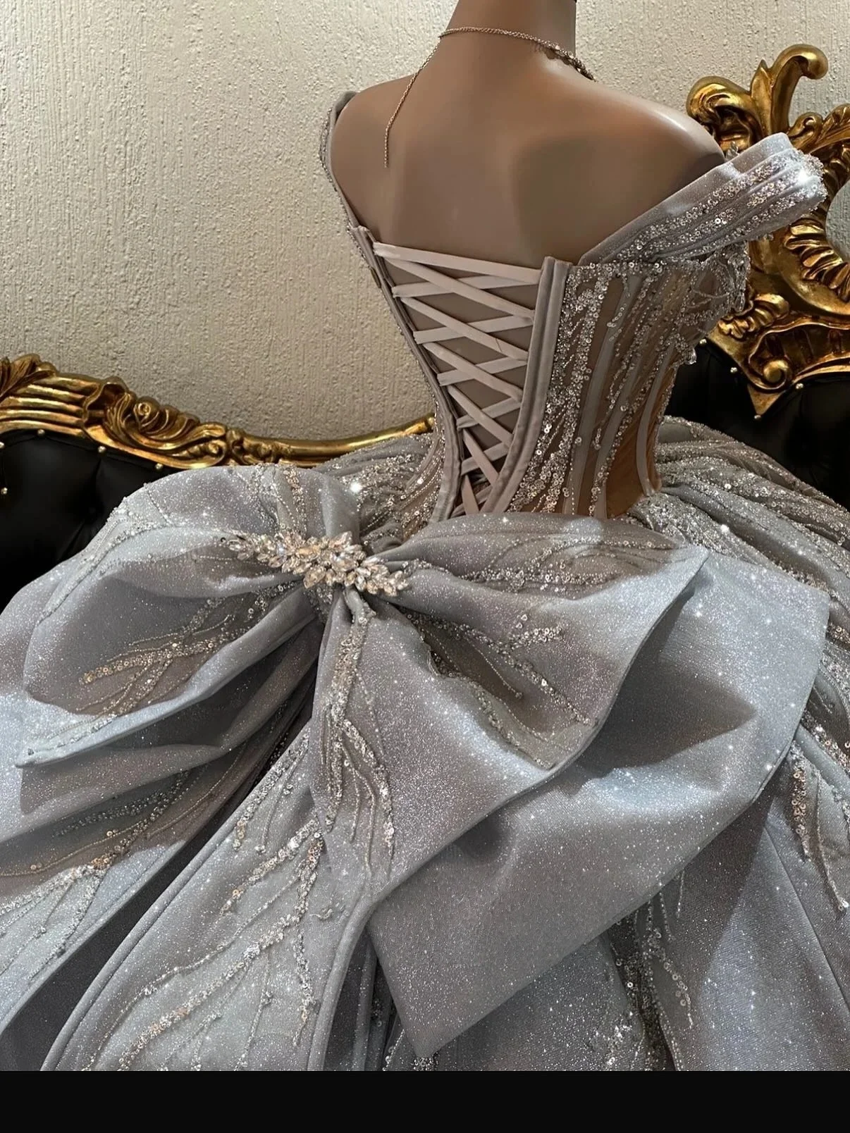 Gray Charro Quinceanera Dresses Ball Gown Off The Shoulder Appliques Beaded Mexican Sweet 16 Dresses 15 Anos Customized