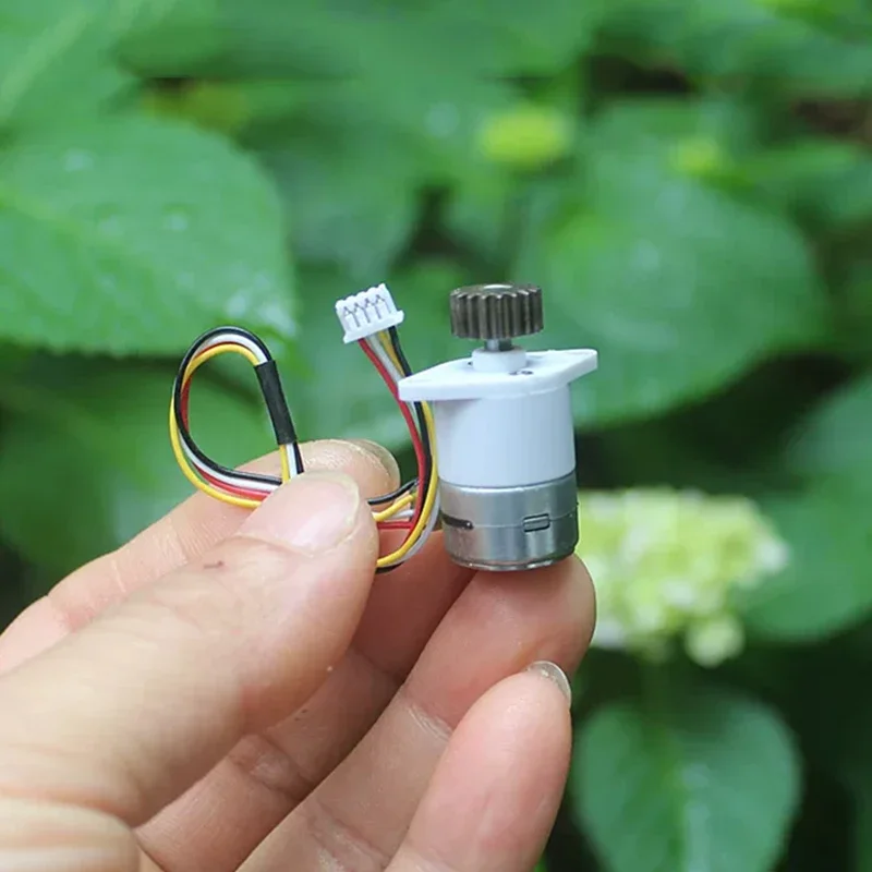 15BY Mini 15mm Full Metal Gearbox Gear Stepper Motor 2-Phase 4-Wire Gear Stepping Motor DIY Robot Monitor