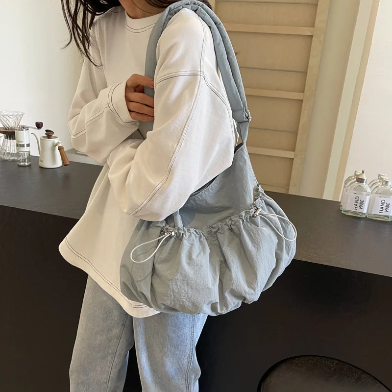 Women's Nice Bag Fashin Sweet Style Pleated Large Capacity Shoulder Bag Style Crossbody Bag Simple Casual Tote Bag Commuter Bag