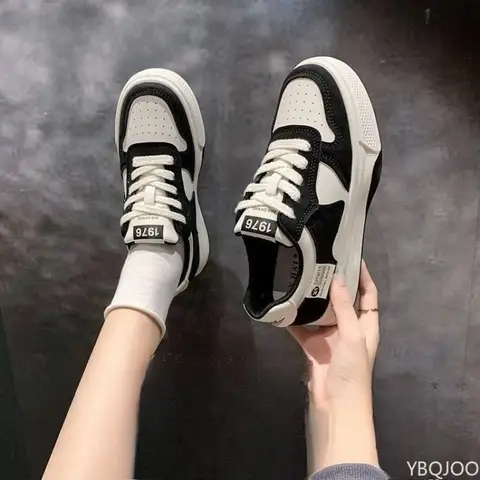 Große Größe Frühling und Herbst Neue Dicke Sohlen Höhe Zunehmende frauen Flache Schuhe Nische Trend Vielseitige frauen Einzelnen schuhe