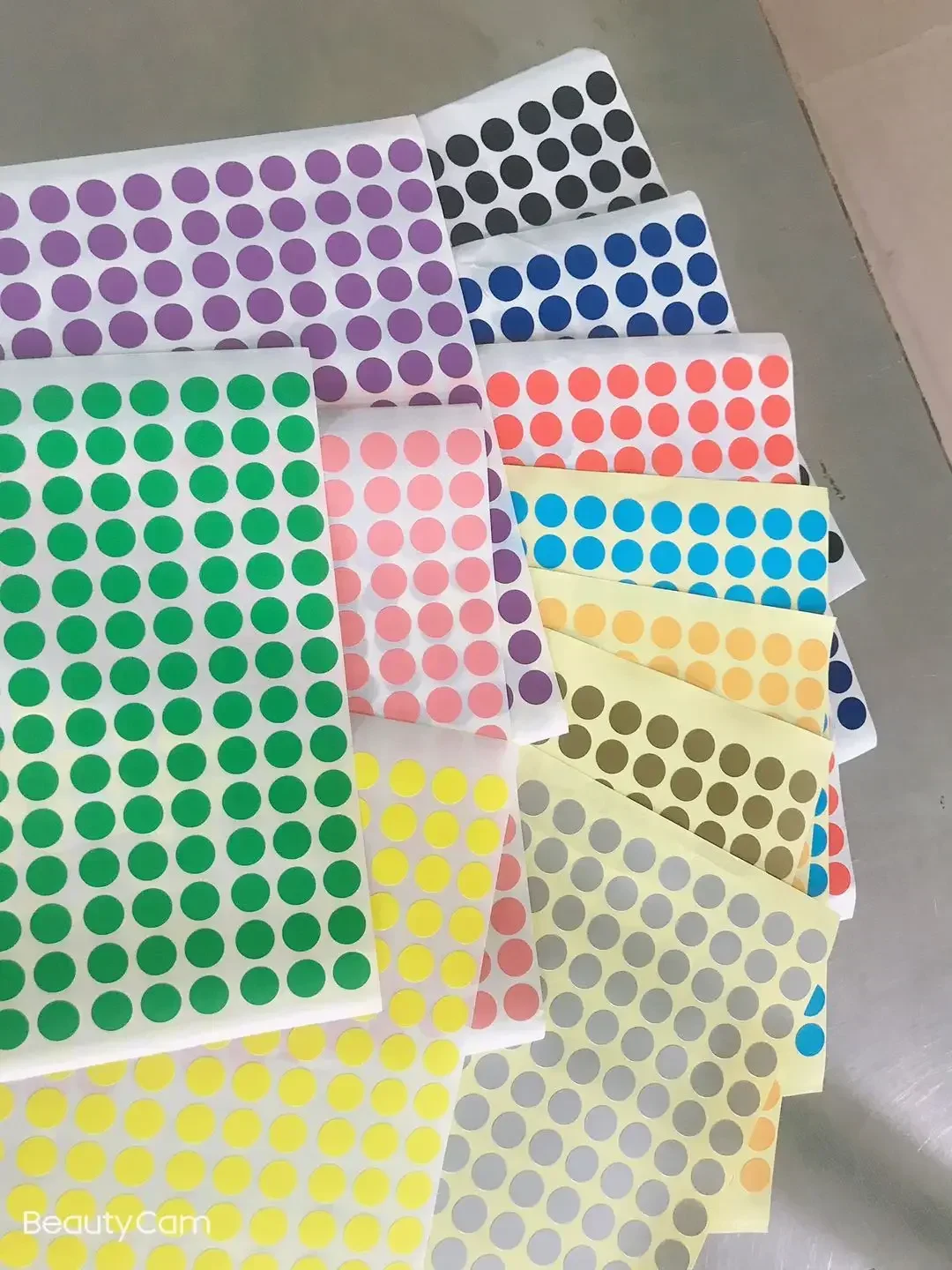 Multicolor Circular Dots Marking Stickers Black White Note Paper Autohesion with Adhesive Backing Can Be Written Tag Paper