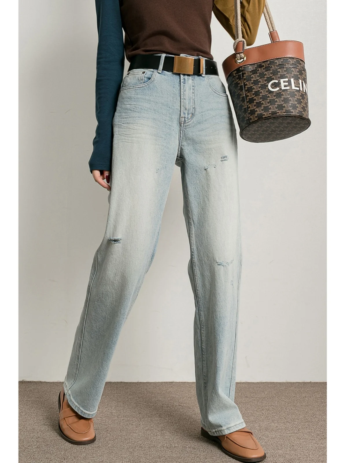 

Модные женские джинсы прямого кроя светло-голубого цвета с цветочным принтом, винтажные, с эффектом потертости, весенне-осенние, с дырками, длинные брюки, с высокой талией, на молнии