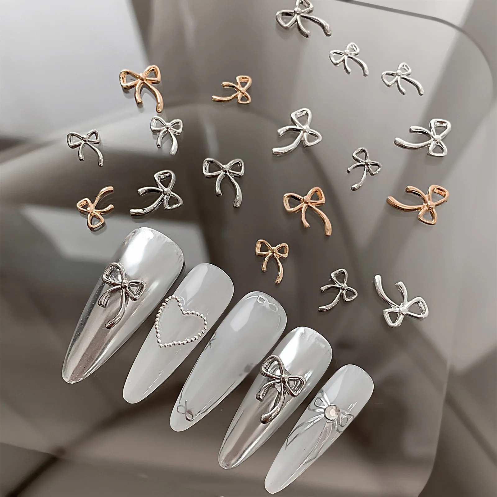 ربطة القوس فيونكة خط أزرق أحمر Bowknot الذهب سبائك الفضة شريط حرير معدني ملون شيك مسمار الفن الديكور مانيكير اكسسوارات مجوهرات