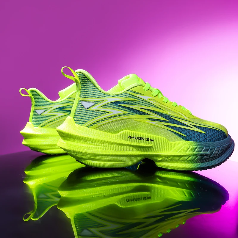 Carbon Fiber Board Men Running Shoes Professional Marathon Men's lightweight Sports Sneakers Comfortable Casual Walking Shoes