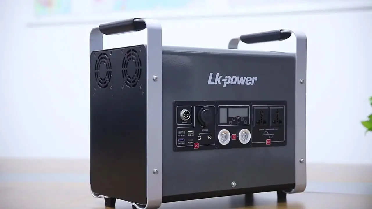 3000w Portable Battery Solar Charger Delivers Power on the Go for Off-Grid Adventures