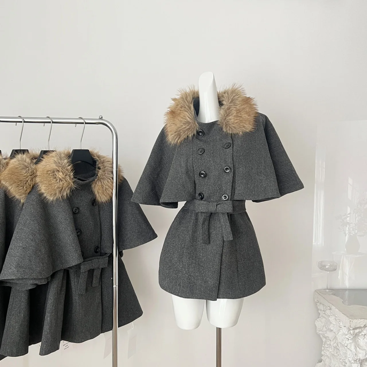 

Autumn Winter High-End Design Fur Collar Coat Women's Fashion Versatile Dark Gray Thick-Collar Slim-Fit Waist-Cinching Chic Coat