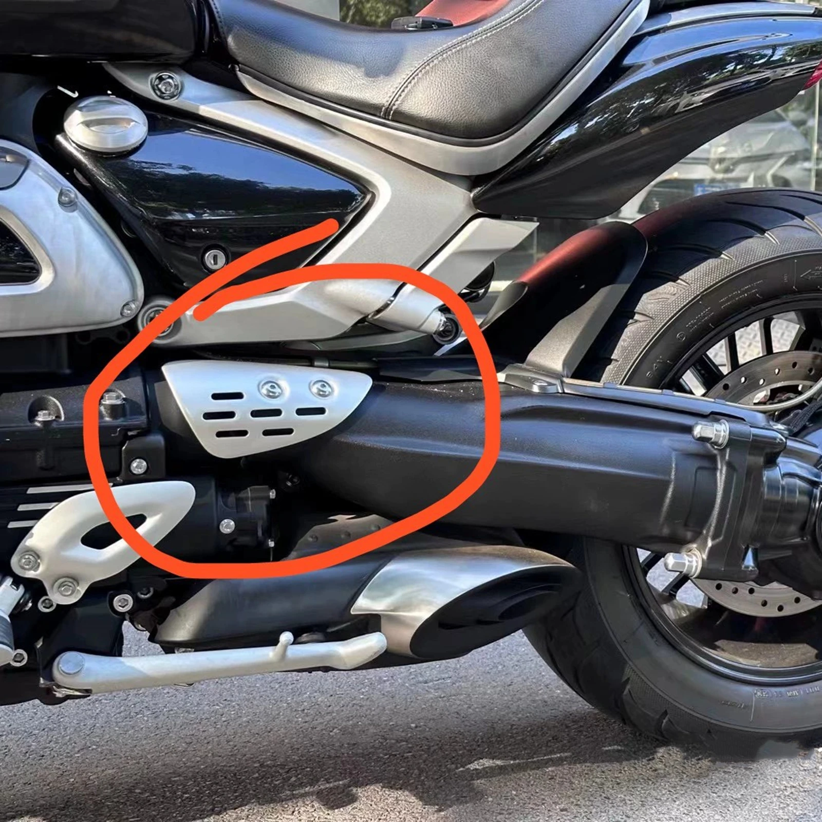 

For Triumph Rocket 3 III Rocket3 2020-2024 Dry Carbon Fiber Motorcycle Transmission Drive Shaft Swingarm Cover Fairing Trim Kits