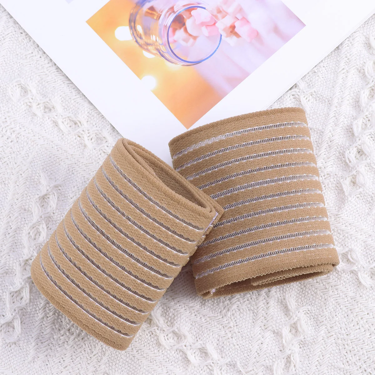 

1 Pair Adjustable Elastic Wrist Support Brace For Carpal Tunnel Relief Beige One Size Fits All Wrist Protector For Sport