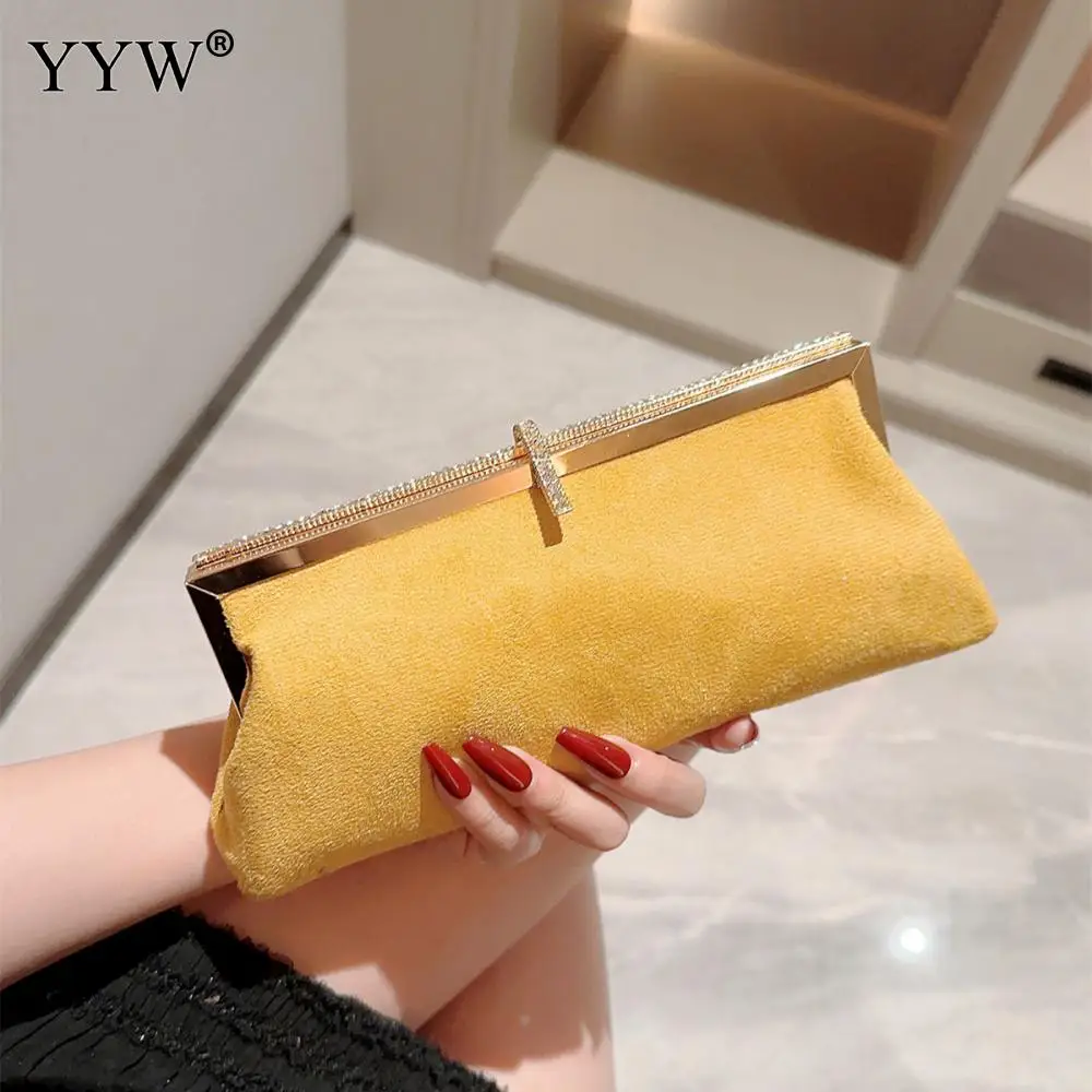 Fashion Trend Velvet Evening Clutch Bag 2023 New Designer Shiny Crystal Handbag Luxury Wedding Party Purse Day Clutches