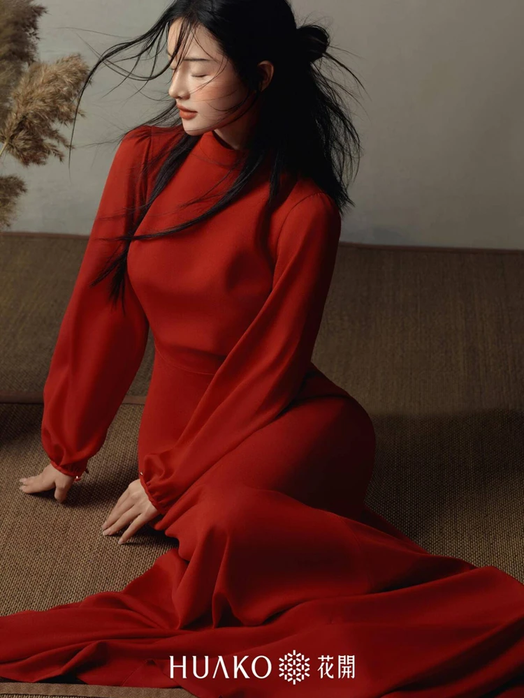 

Elegant Red Minimalist Style Portrait Photography Costume New 2026 Vintage Art Photo Shoot Clothing Stage Performance Outfit