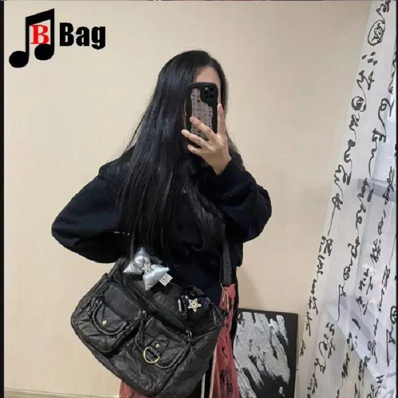 

Сумка-тоут Y2K в готическом стиле для женщин и девушек, панк-стиль Харадзюку, с бабочками и пятиконечными звездами, мотоциклетная, через плечо, большая вместимость, на одно плечо