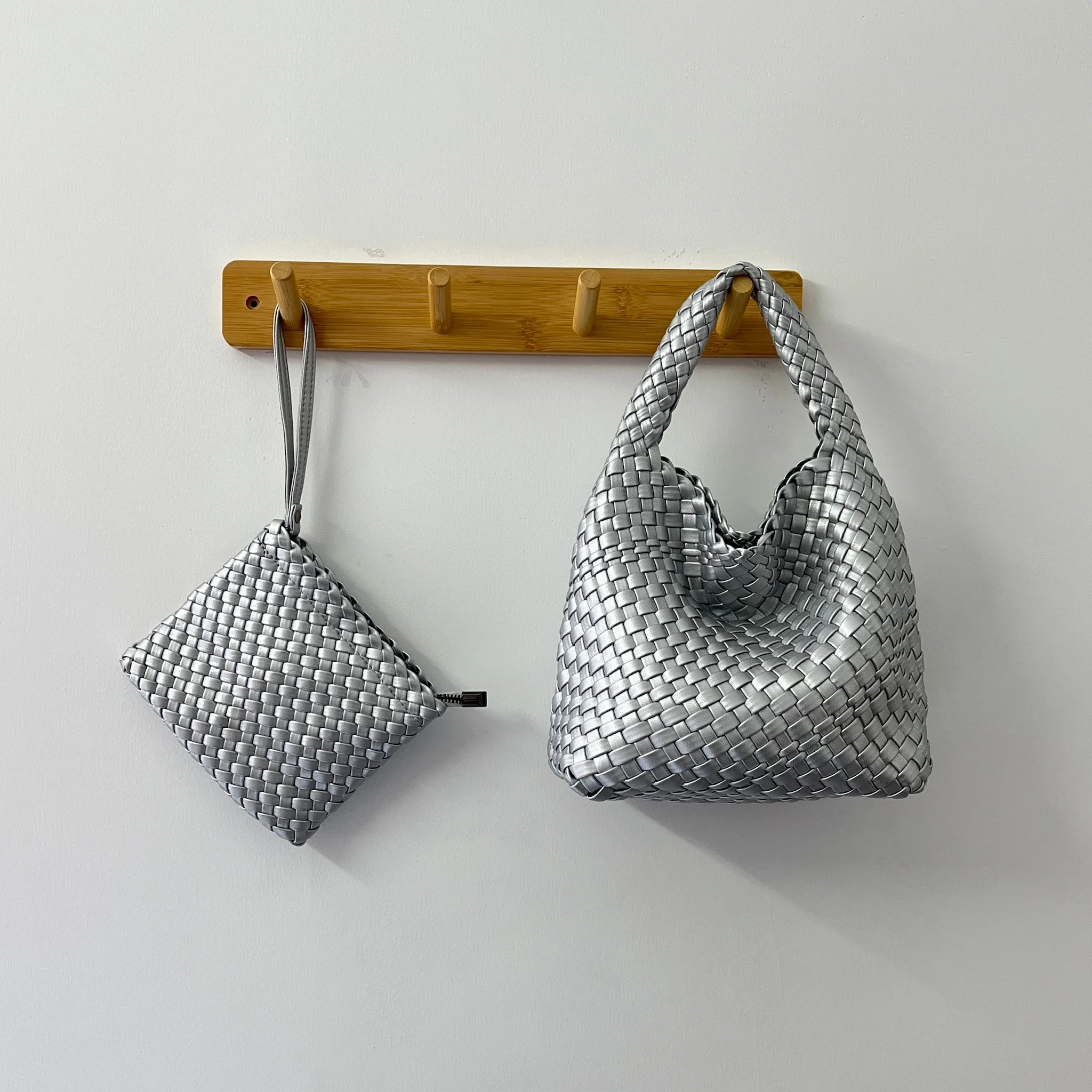 High quality Women's handbag Pure hand-woven small volume pure color crossbody bag for women