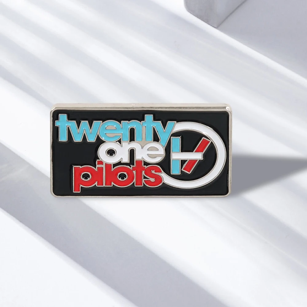 Twenty Pilots Flag Enamel Pins American Band Brooch English Text Badge Simple Creative Icon Metal Pin Fashion Jewelry Ornament