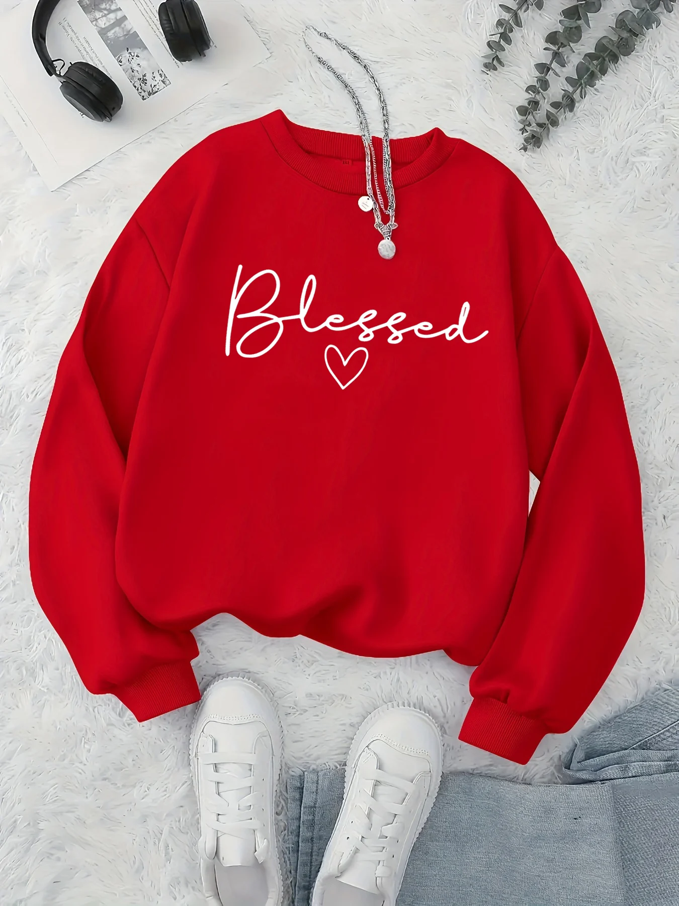 Women's autumn and winter casual fashion loose and comfortable Blessed printed round neck long sleeved warm pullover sweater