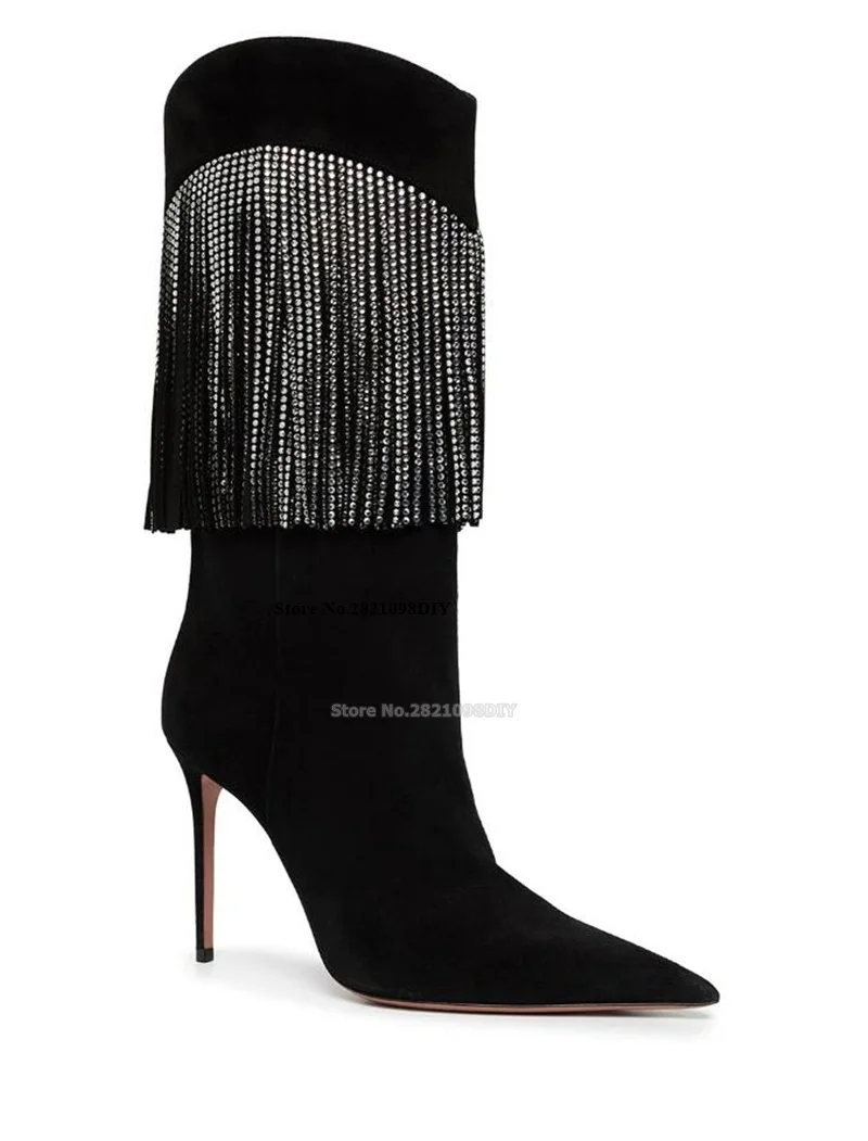 

Женские ботинки до середины икры на тонком высоком каблуке, черные замшевые туфли на шпильке с острым носком и блестящей хрустальной бахромой, вечерние туфли