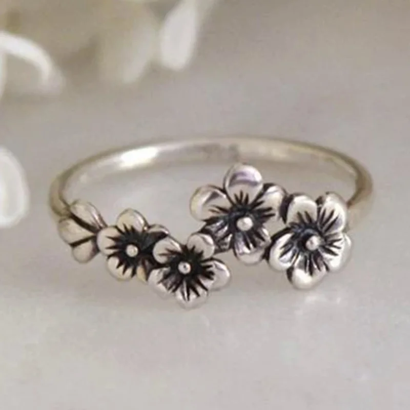 Vintage Silver Color Rose Flower Ring Simple Design Do Old Rings For Women Party Anniversary Retro Party Jewelry Accessories