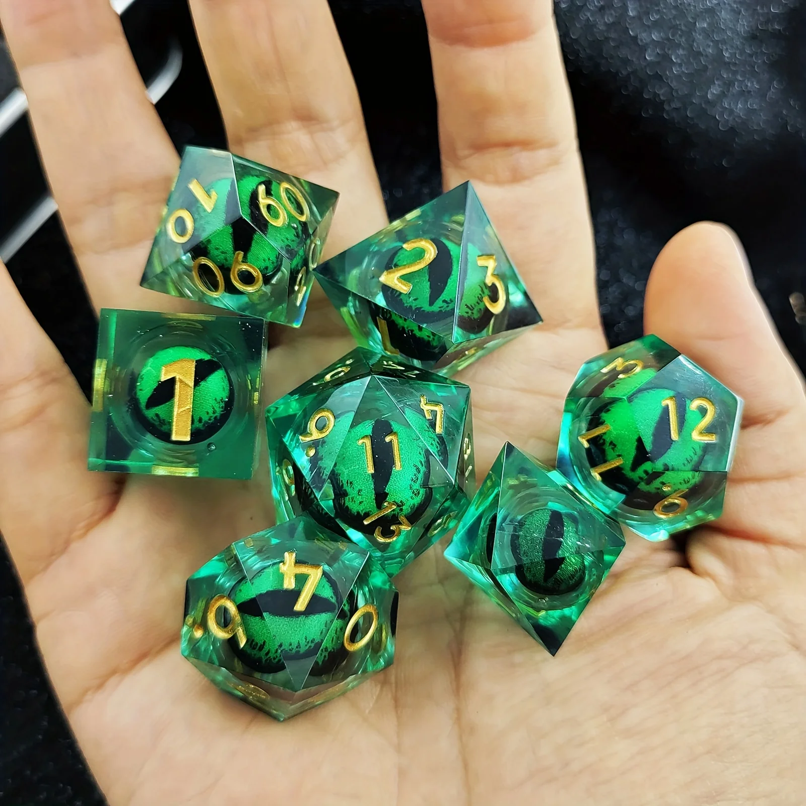 7Pcs/Set Liquid Core Dragon Eye DnD Dice Set Ideal for D&D Gifts and Fantasy Gaming Dungeons and Dragons Gifts Christmas Gifts