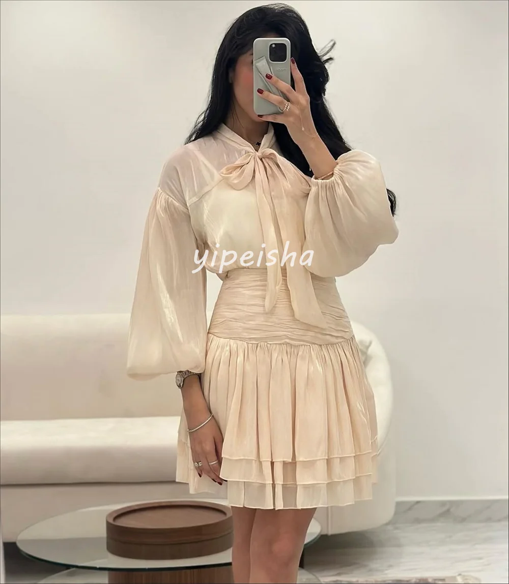 تخصيص جودة عالية الشيفون الطية Ruched المتدرج ألف خط عالية الياقة فساتين قصيرة فساتين مناسبة مخصصة الأحجام المتاحة