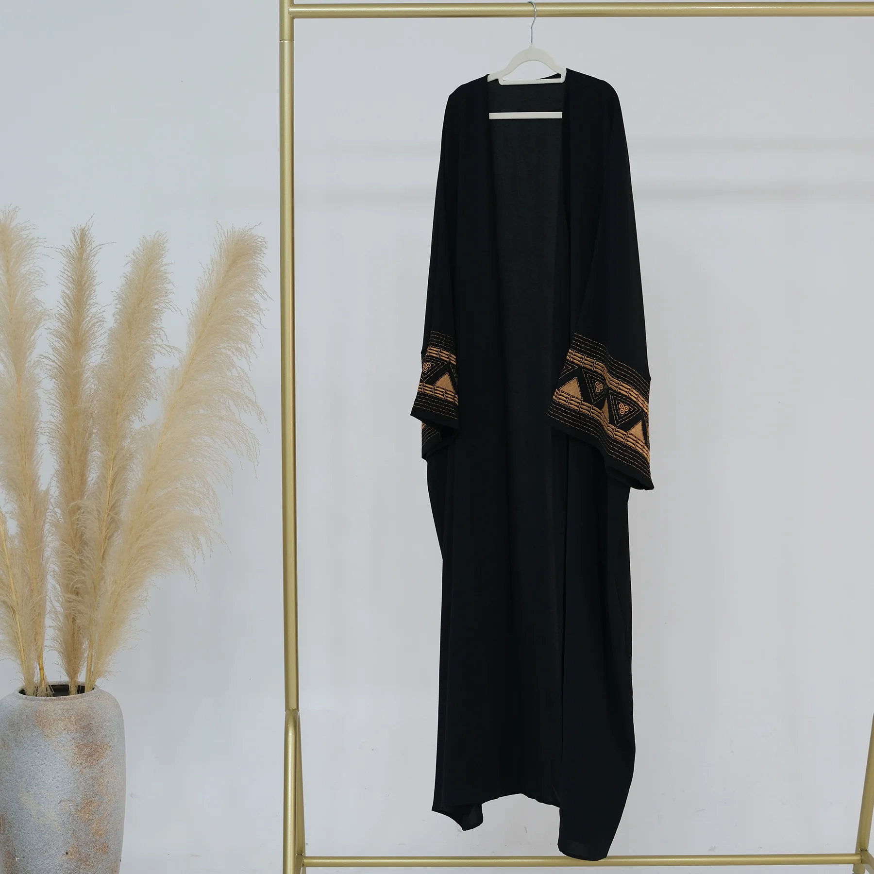 

Dubai Embroidery Kimono Abayas Muslim Robe Dress Women Jalabiya Female Open Front Abaya Kaftan Islamic Clothing Musulmane Arab