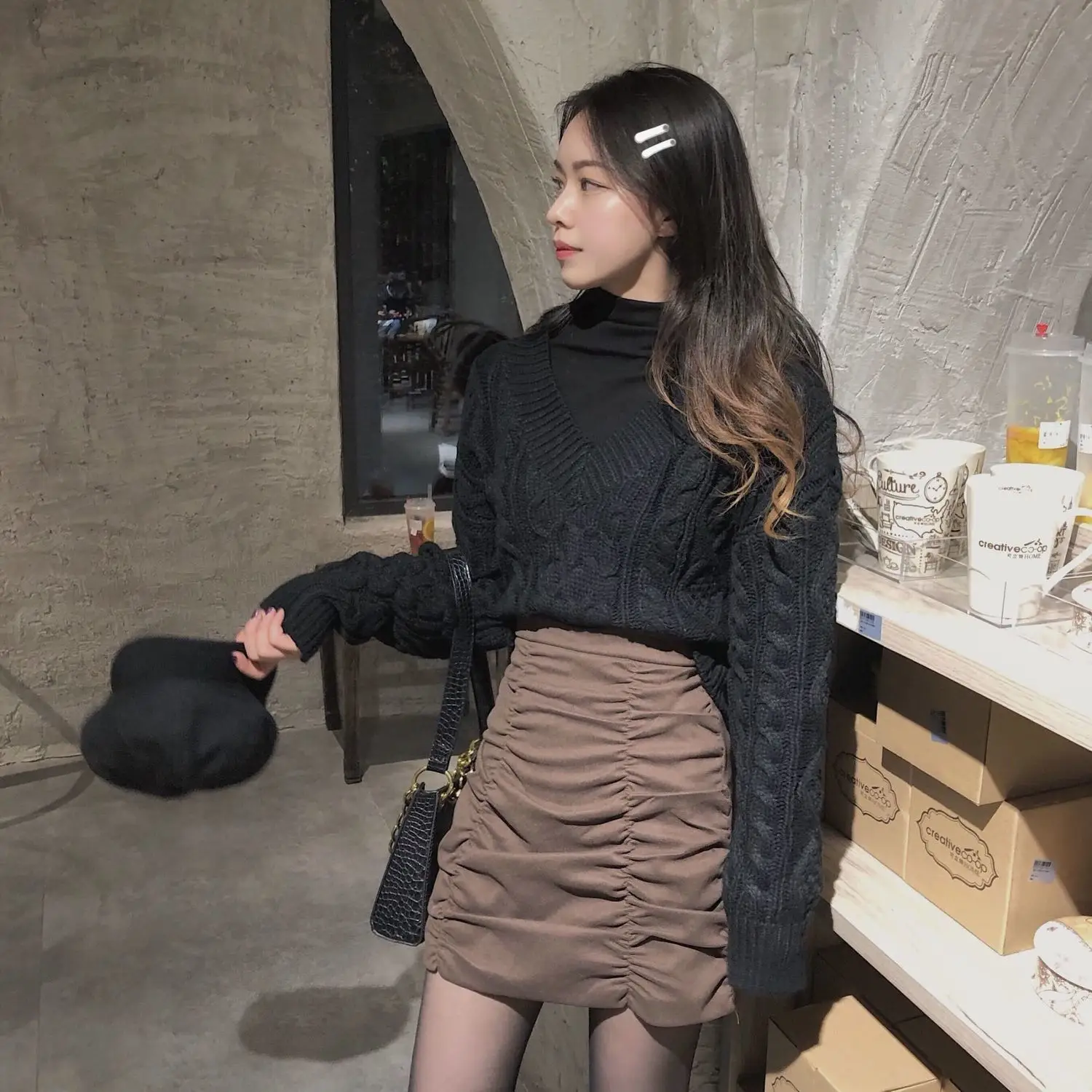 Bust Skirt Women's 2026 Autumn and Winter High Waist Wrinkled A-shaped Skirt