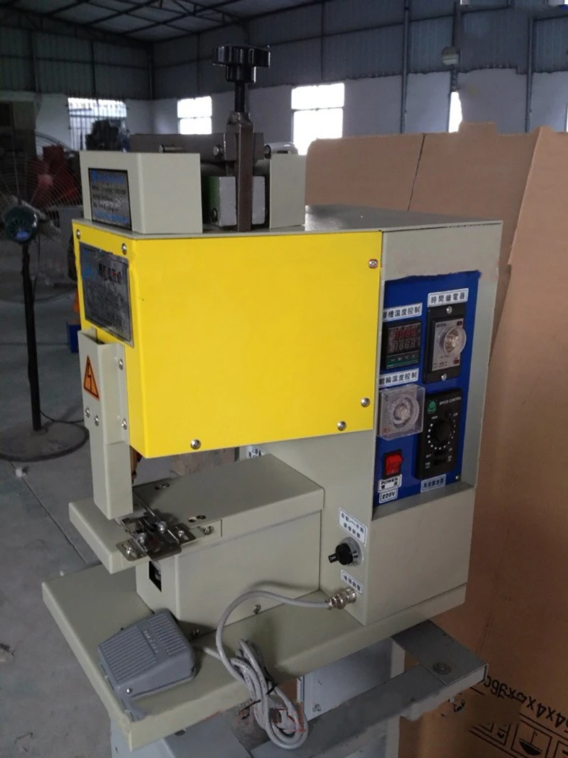 Hot Melt Glue Binding Machine Desktop Glue Machine Zipper Shoes Carton Gluing Machine MT902