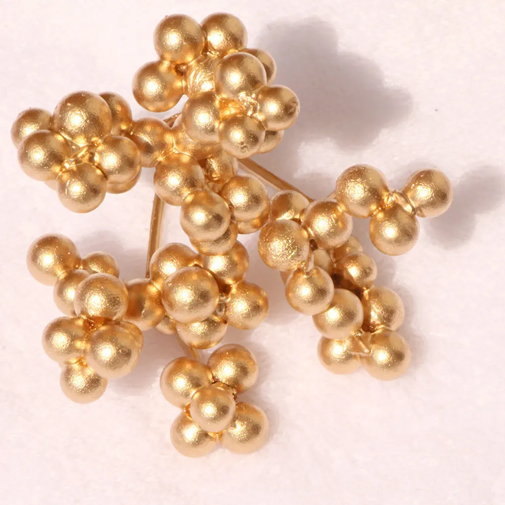 

30Pcs 5cm Christmas Red Berry Adornments Simulation Berries Picks for Garland Gift Holiday Functions Decorations