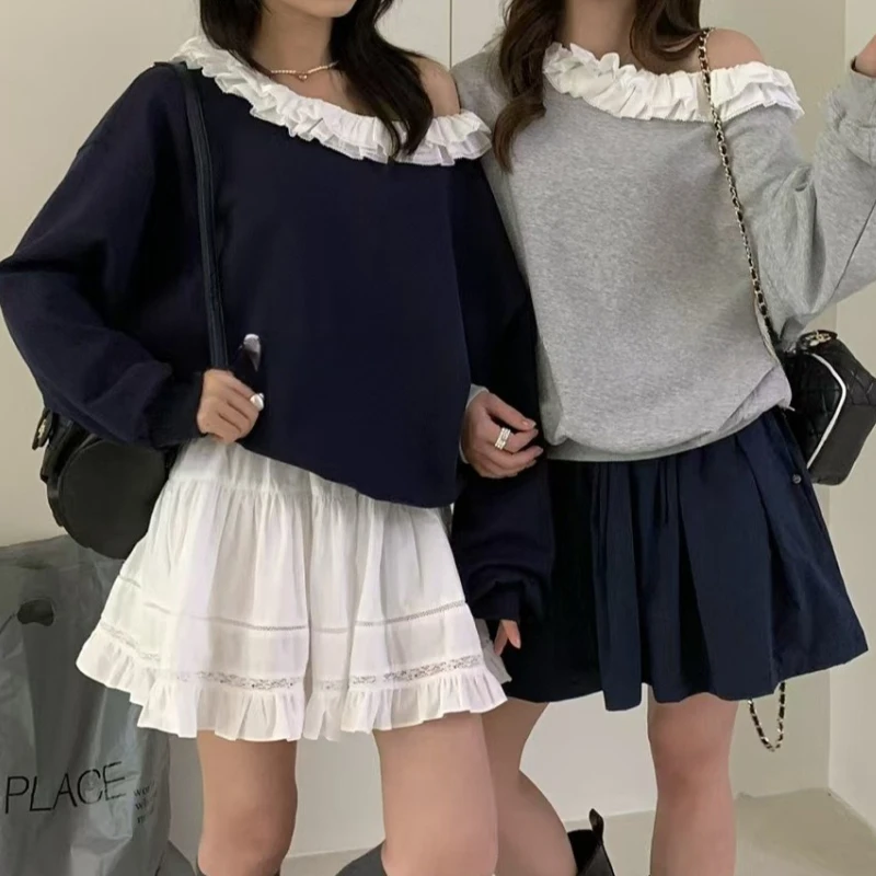 

Korean Spliced Diagonal Off-the-shoulder Sweatshirt Women's 2025 Autumn Age-reducing Fashion Loose Long-sleeved Top