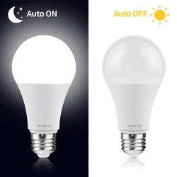 Żarówka LED z czujnikiem światła E27 15W Dusk to Dawn Inteligentny automatyczny włącznik/wyłącznik Lampka dzienna do nocnej 110V 220V do schodów, przedpokoju, ścieżki