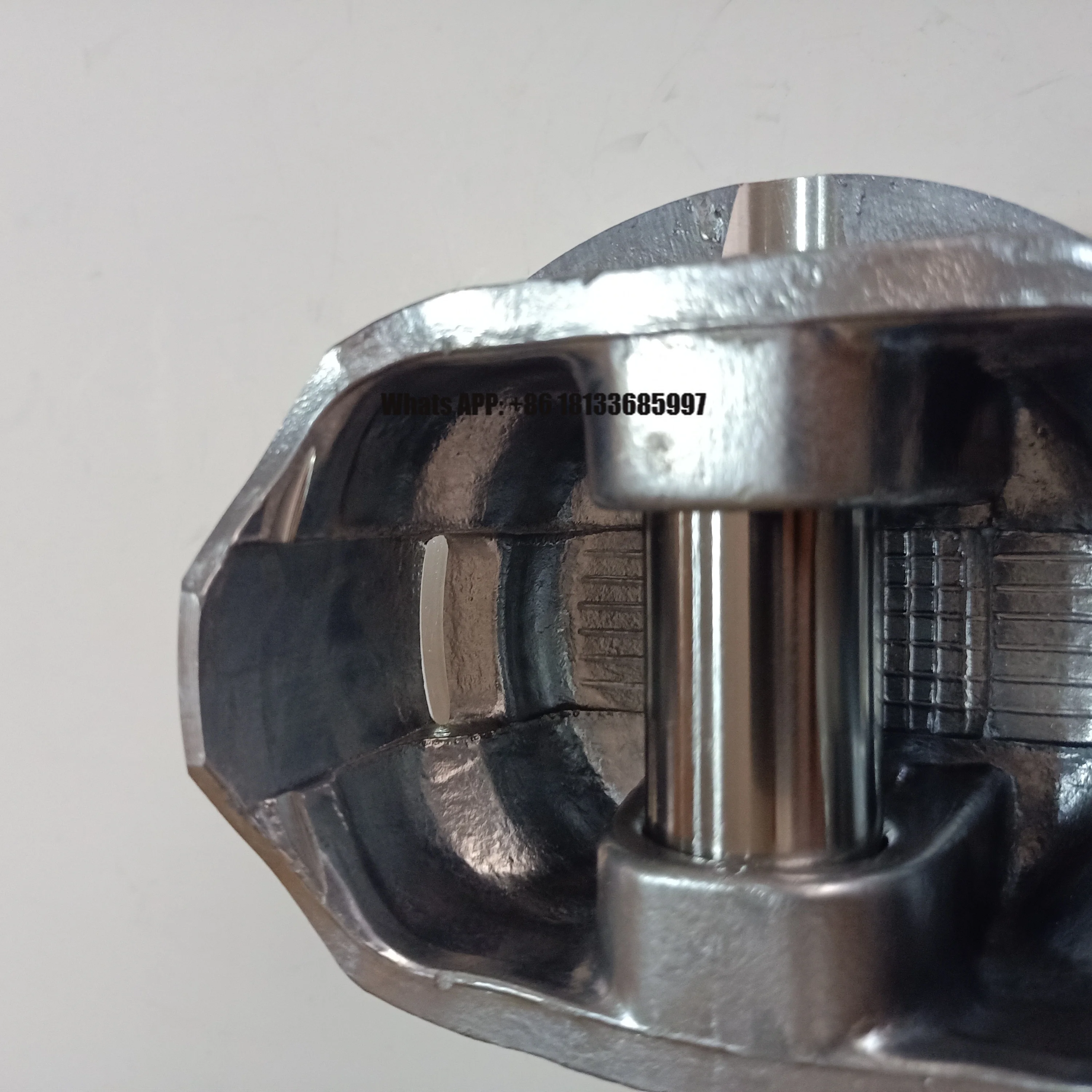 

The GM350 Pistons with Part Numbers E102HC, H423NCP, and 1476HC Are Designed for Chevrolet 5.7L V8 Engines