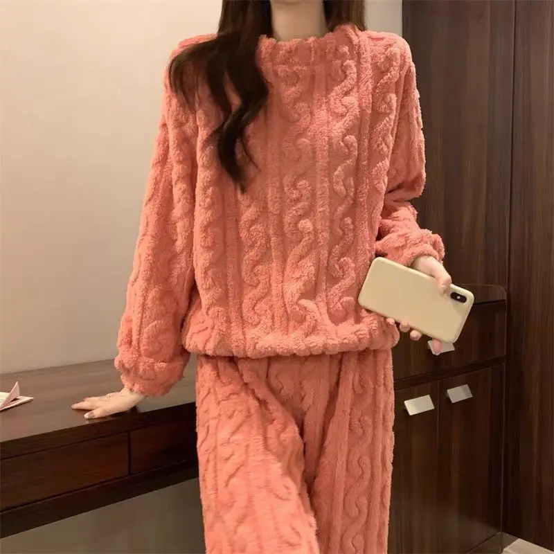Pijamas gruesos para mujer, ropa de dormir dulce de lana coral para mantener el calor, pijama bonito de manga larga con cuello redondo, conjunto de dos piezas para otoño e invierno