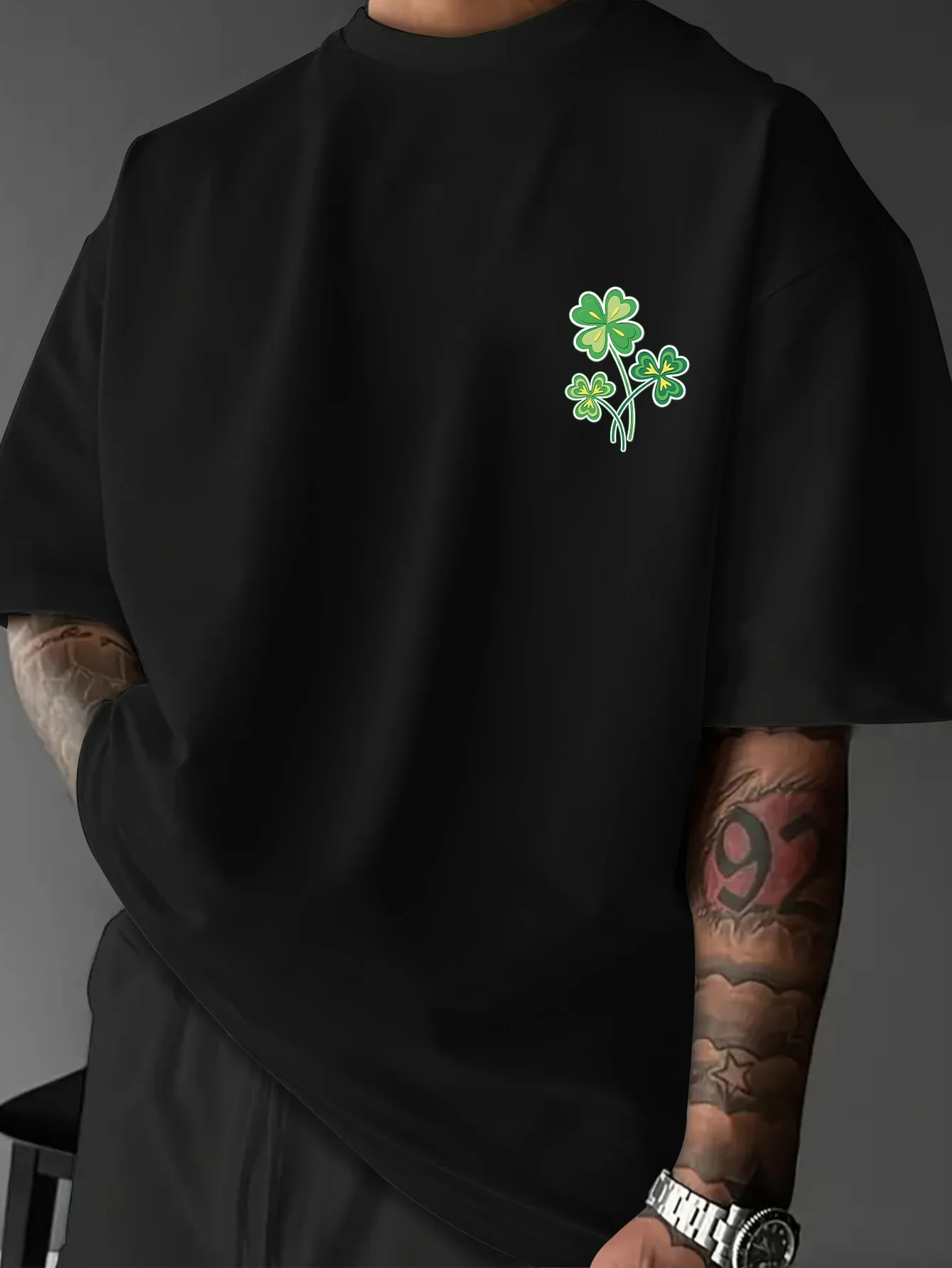 Summer Fashion Men Fresh Style T-shirt Clover Leaf Design Comfortable Fabric 100% Pure Cotton Suitable Outdoor Sports Daily Wear