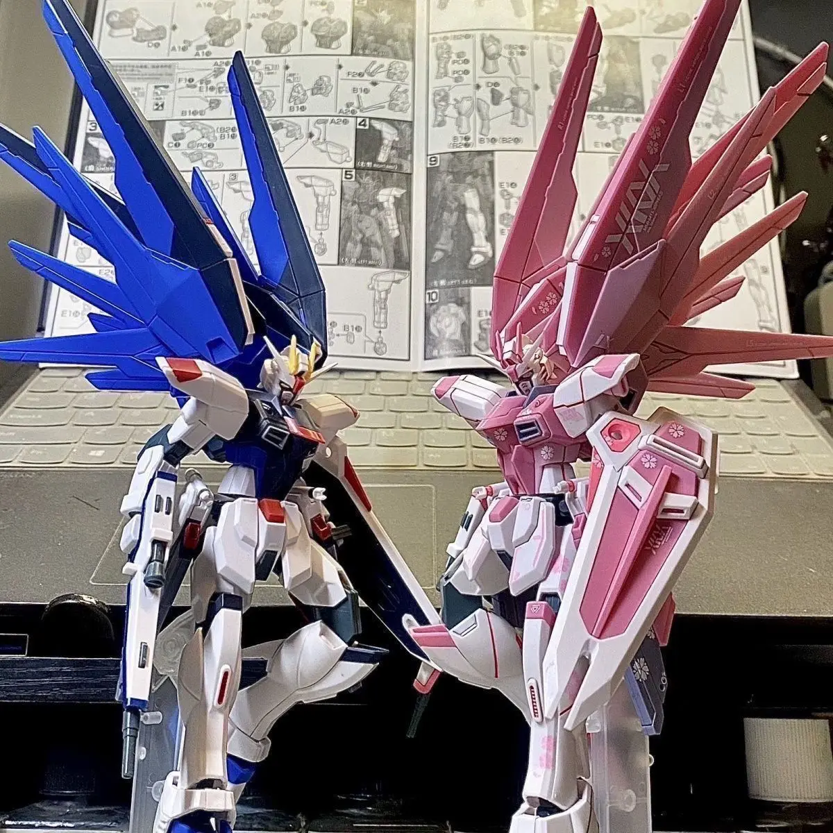 Gundam Xingdong XD Sakura Pink Model Assembly HG New Life Freedom 2.0 Strong Attack Handheld Toy view 3