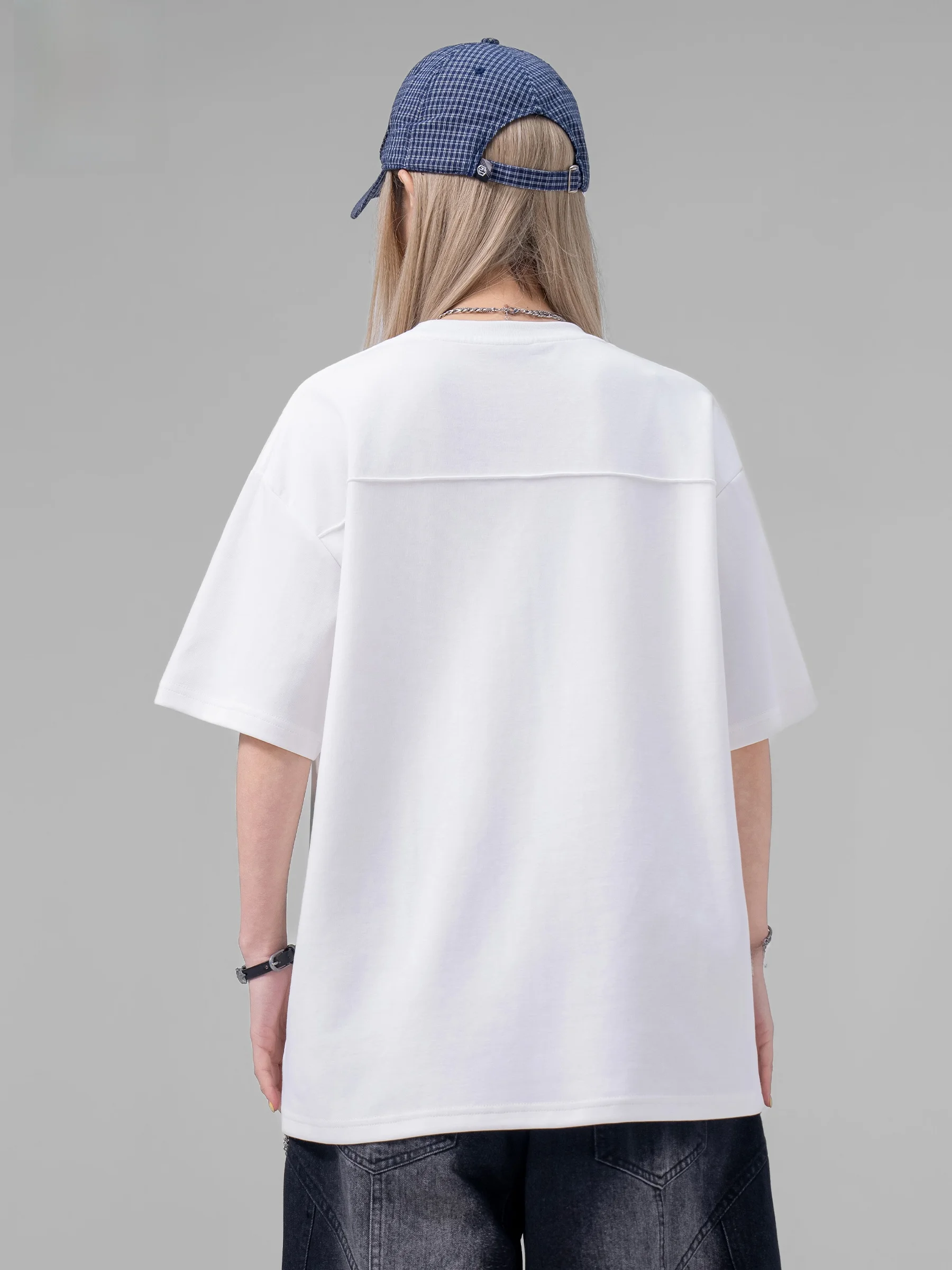 Casual Short Sleeve T-Shirt Unisex Summer Fashion Design Rivet Decoration Half Sleeve Cotton Blend Breathable round Neck Top
