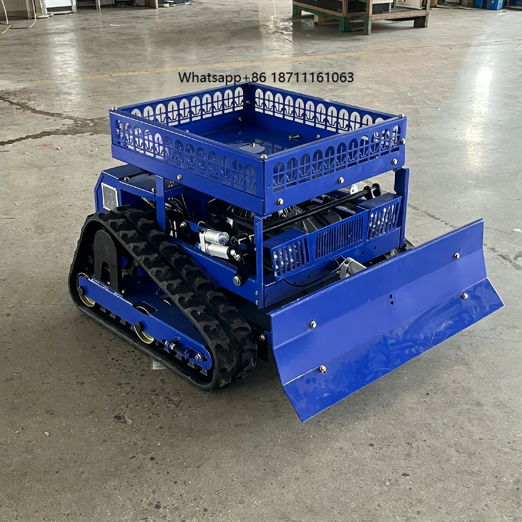 Remote Control Smart Crawler Engine Grass Cutting Machine Multifunction Durable Lawn Mower Easy to Operate for Orchard Farm Use