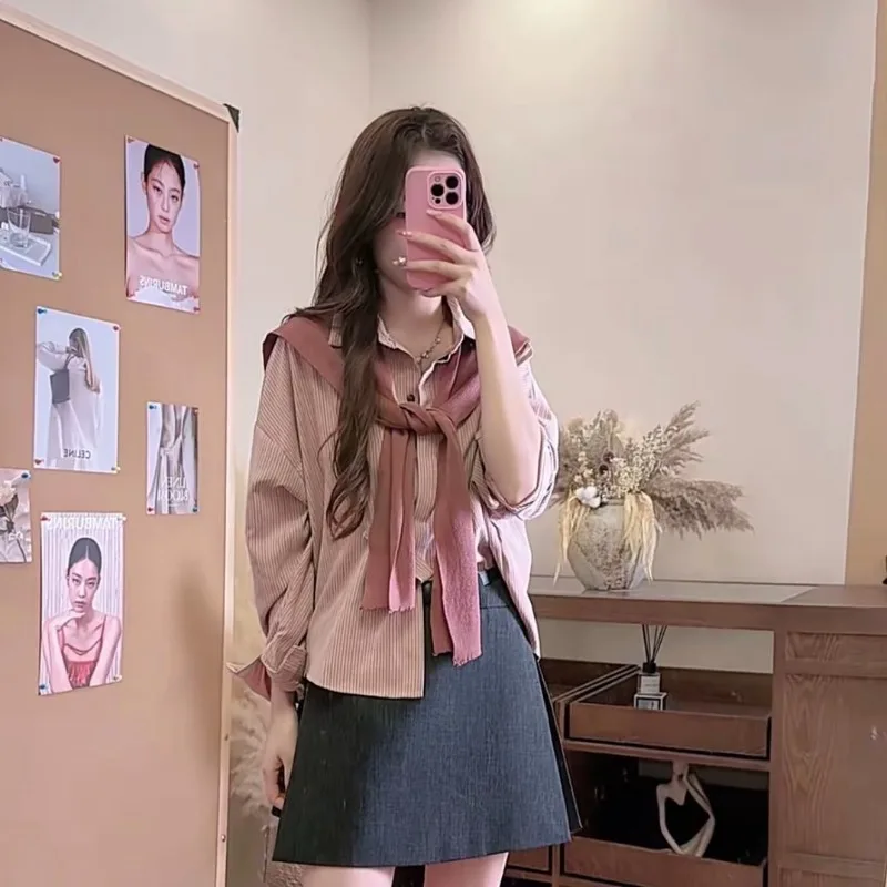 

Korean long sleeved two-piece striped shirt for women, 2026 autumn new loose design, niche autumn fashion, western-style jacket