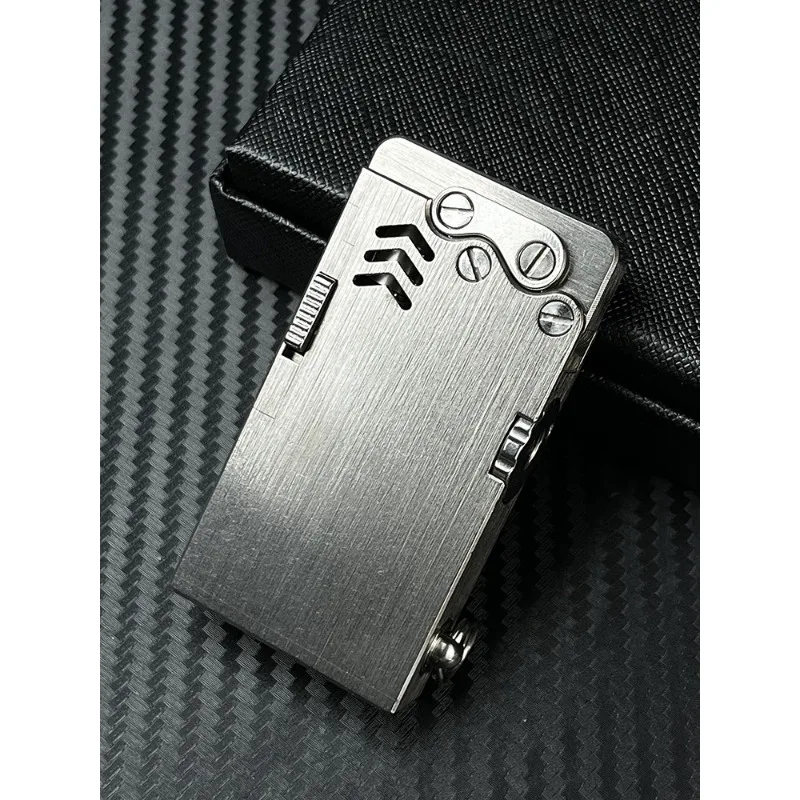 Handmade Brass Mechanical Automatic Ignition Gasolin Lighter and Titanium Alloy Material Gift Box