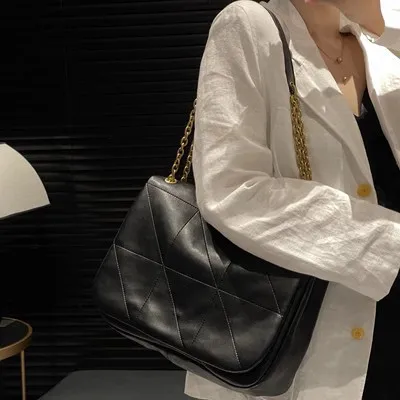 

Women's Large Bag Chain Bag Soft Sheepskin Lingge Medieval Bag Handbag Crossbody Soft Large Capacity