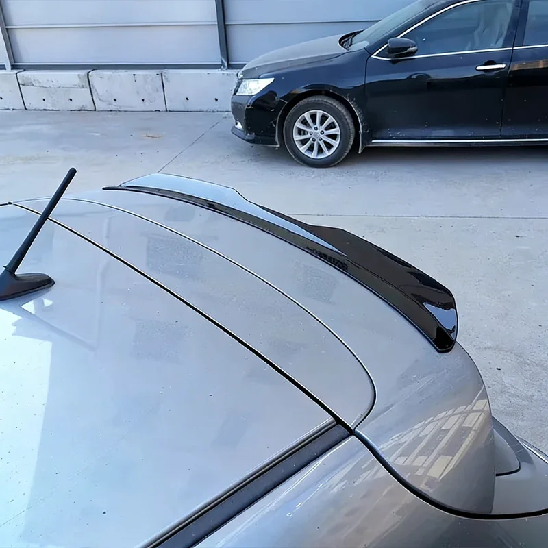Decoración para el borde superior del ventana trasero, deflector de techo, alerón para la ventana trasera, deflector parasol, instalación para reducir la resistencia