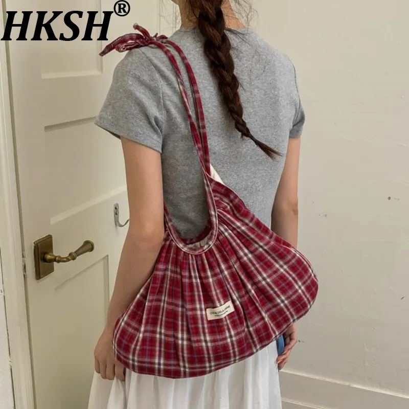 

HKSH Women's Shoulder Bags Pleated Plaid Versatile Korean Retro Casual Lightweight Y2K Streetwear New Spring Summer 2026 HK21400
