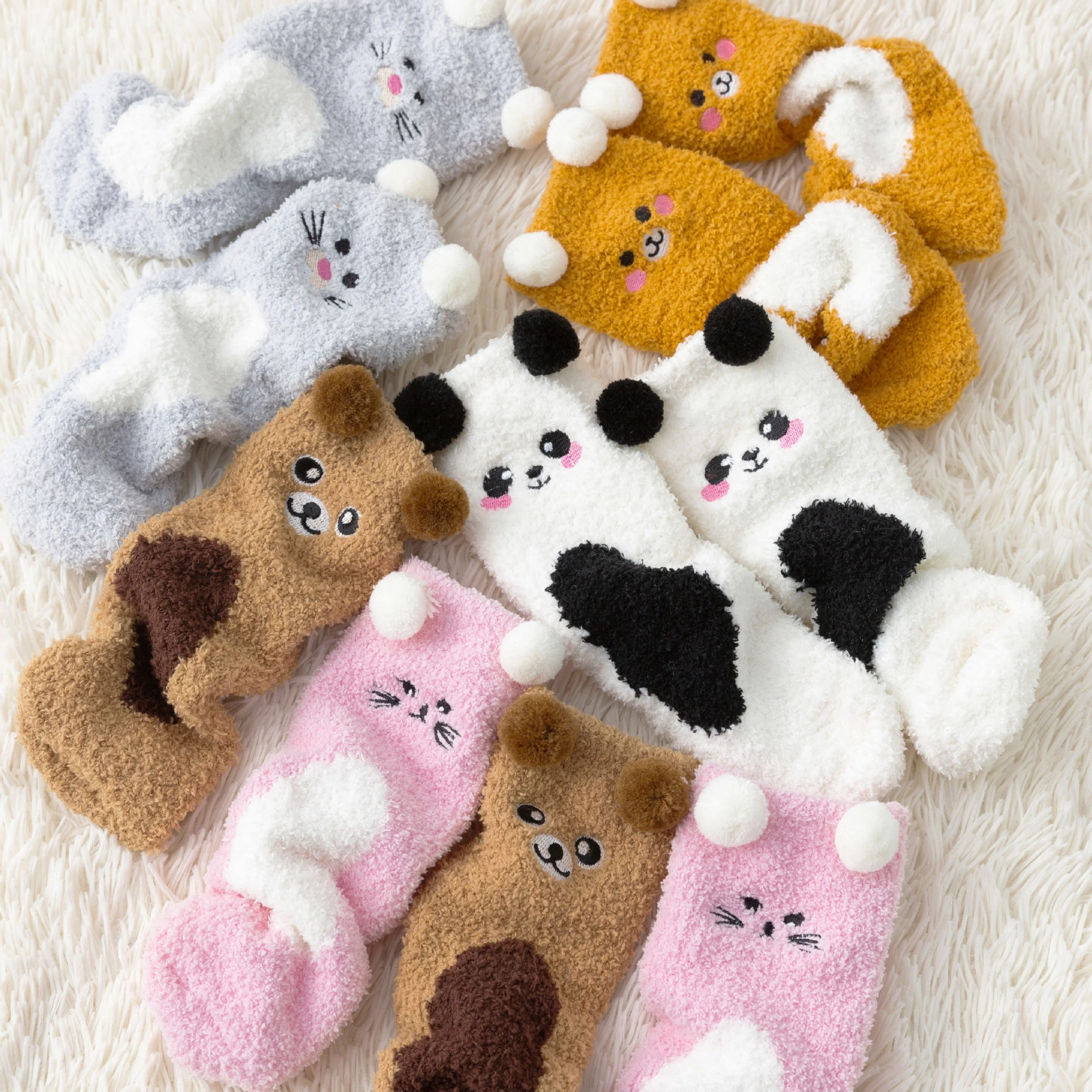 Chaussettes épaisses en peluche de dessin animé pour femmes, chaussettes en tube, velours, mignon, lieux de sommeil, 1 paire