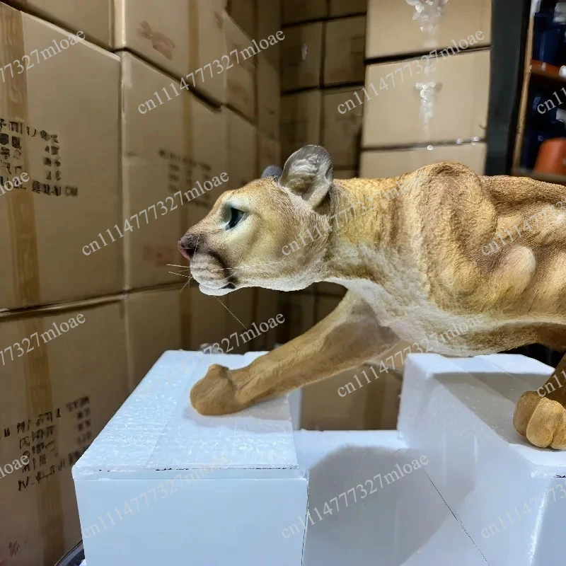 Office desktop decoration creative animal model resin sculpture home decoration simulation animal statue cougar statue living