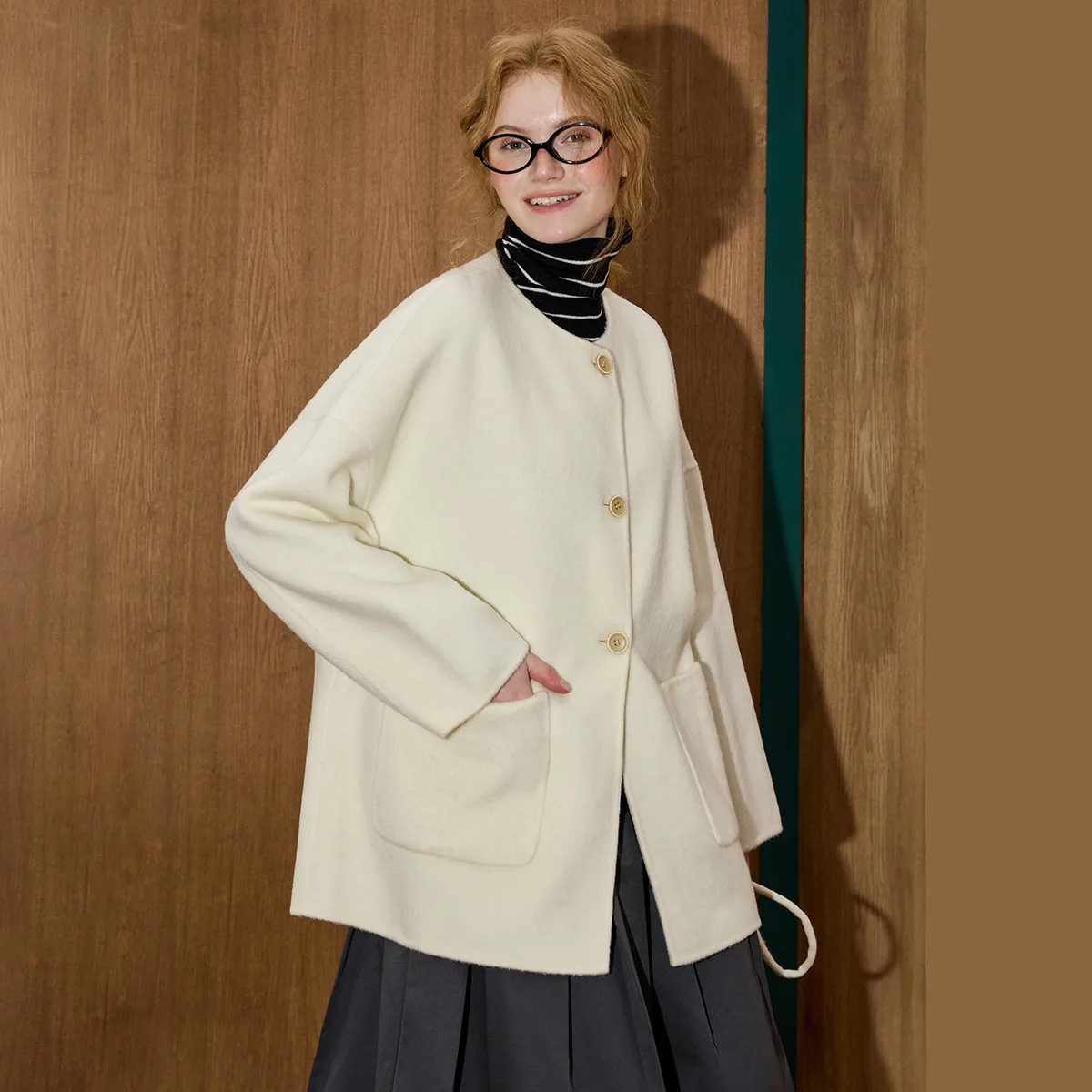 新入荷 レディース 100%ピュアウール ダブルフェイス ウールコート 女性用 2025年冬 シックなデザイン バッグ付き 高級アウター